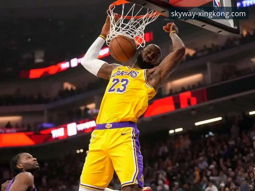 星空官网手机版官方下载 3个关键视角,深度解析湖人137-130力克步行者的比赛内核